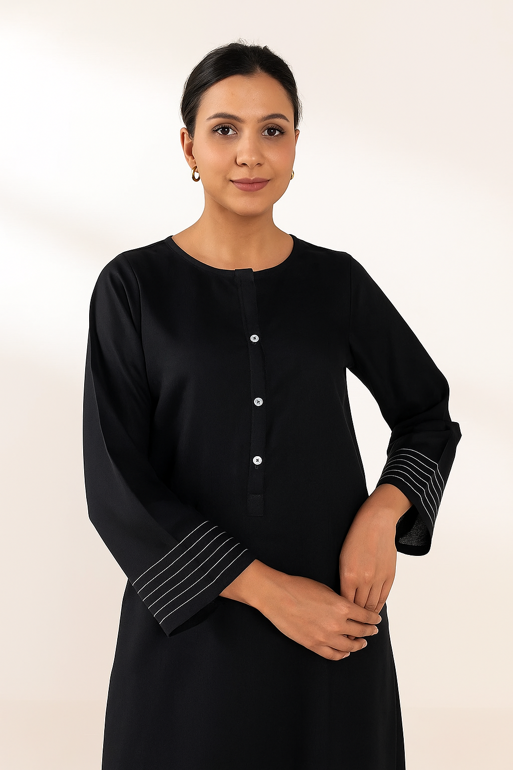 Essential Black Lawn Shirt - Image 2